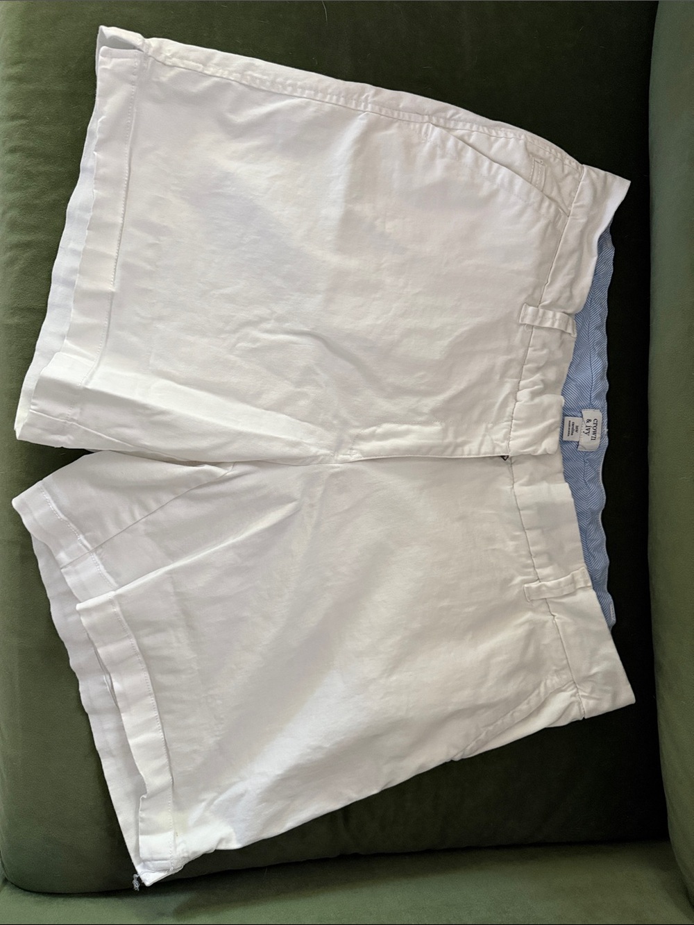 crown & ivy White Women's Bermuda Shorts